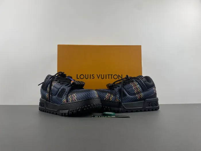 Buy now hype LV TRAINER SNEAKER 24052501 0117