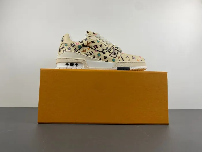 Affordable hype LV TRAINER SNEAKER 24072201 0130