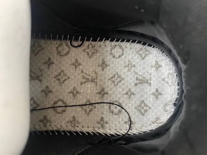 Buy now hype LV TRAINER SNEAKER 24052501 0117