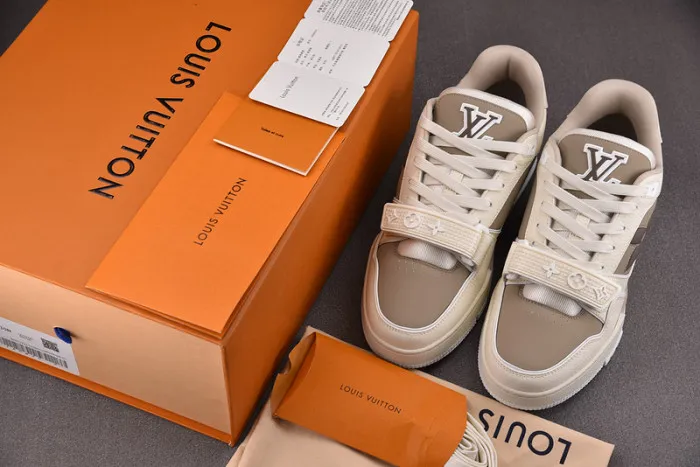 Buy now hype LV TRAINER SNEAKER 24071201 0117