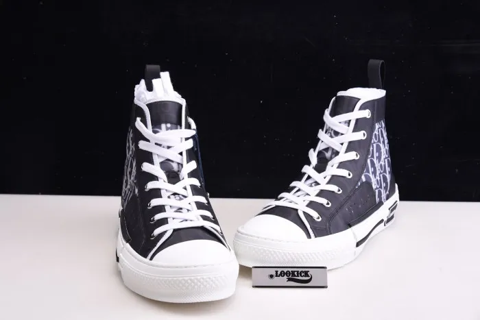 Cheap hype DR B23 High Top Oblique Sneaker Black & White 0128