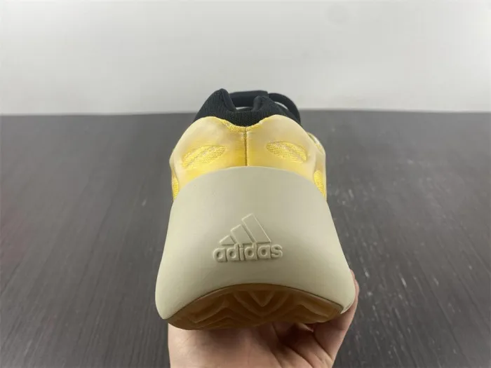 Buy now hype Adidas Yeezy 700 V3 Mono Safflower HP5425 0127