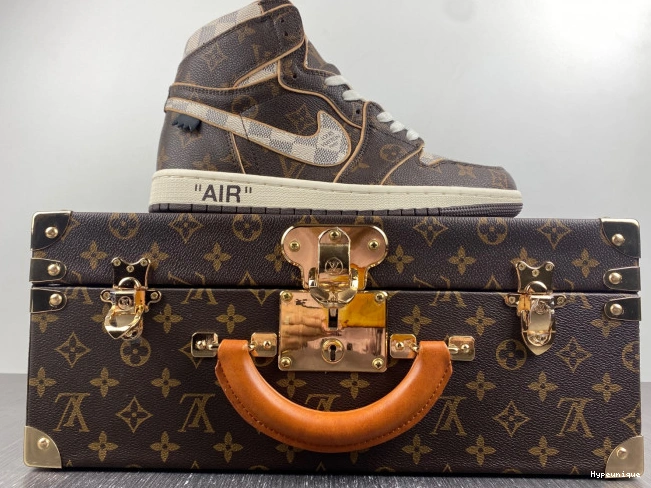 Hot sale hype Air x LV Jordan OFF-WHITE 1 0208