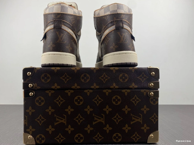 Hot sale hype Air x LV Jordan OFF-WHITE 1 0208