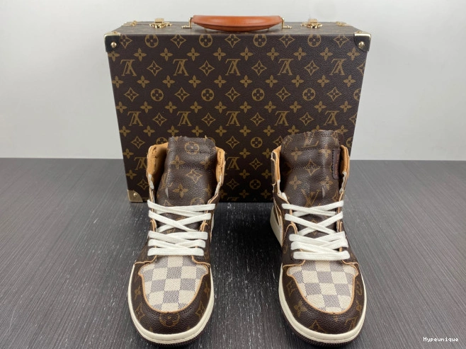 Hot sale hype Air x LV Jordan OFF-WHITE 1 0208