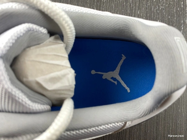 Cheap hype Grey Air AV2187-140 Low Jordan Cement 11 0217