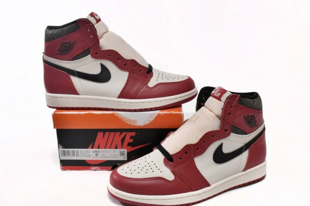 Hot sale hype Retro Jordan Found Chicago 1 High and Lost OG DZ5485-612 0207