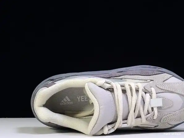 hype Yeezy Adidas v2 700 FU7914 Tephra Boost 0321